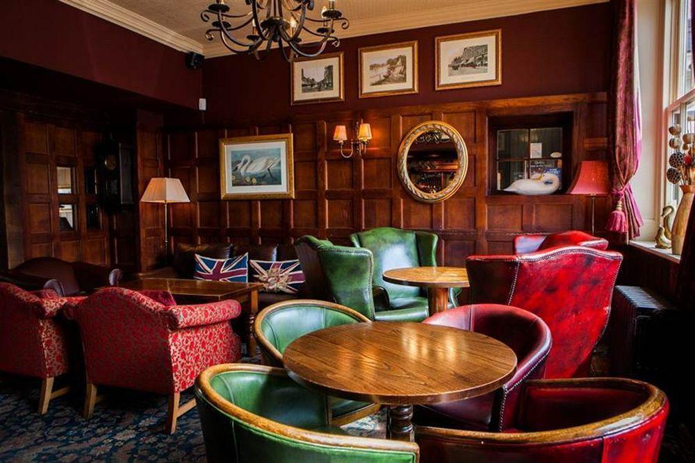 The Swan Hotel Стейнс Экстерьер фото