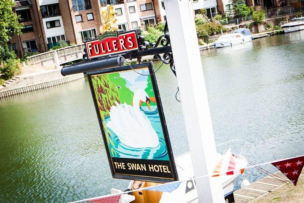 The Swan Hotel Стейнс Экстерьер фото