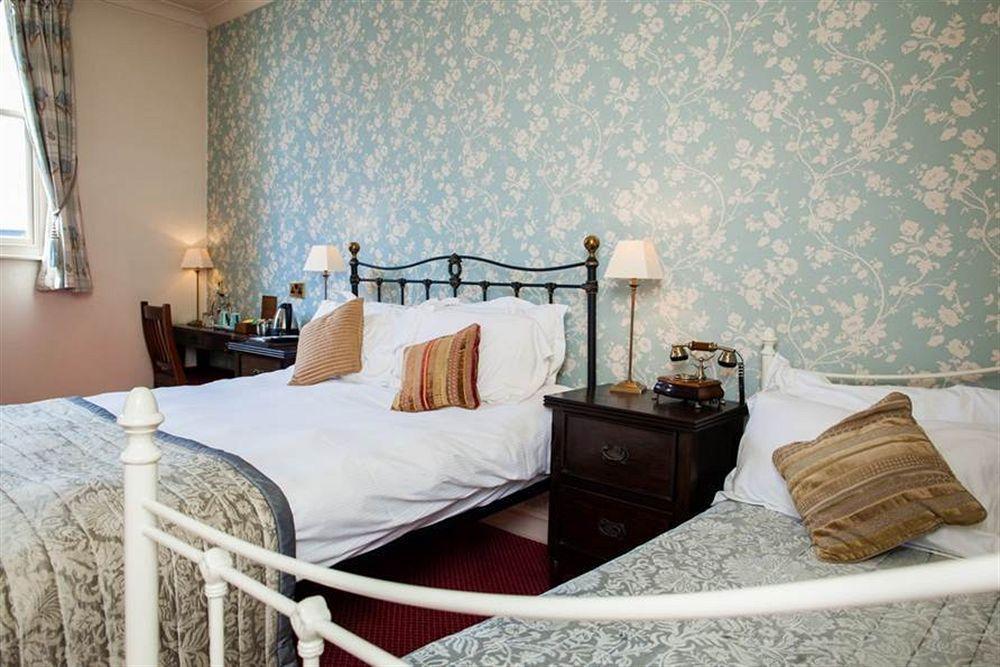 The Swan Hotel Стейнс Экстерьер фото